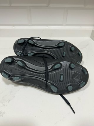 Botas de fútbol Nike Talla 38 Negras