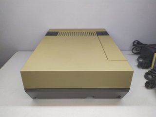 Nintendo NES Española NESE-001 SPACO + 2 Mandos