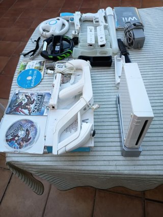 Nintendo Wii Consola y Accesorios