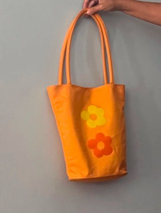 Bolso de tela con flores