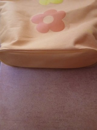 Bolso de tela con flores