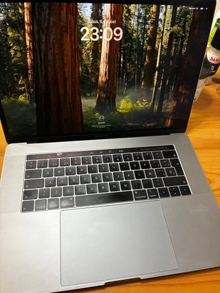 MacBook Pro 15 2018 32GB 512GB