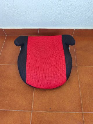 Alzador infantil coche negro y rojo