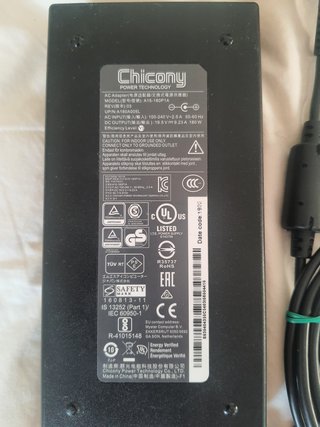Cargador MSI 19V 3.42A 65W