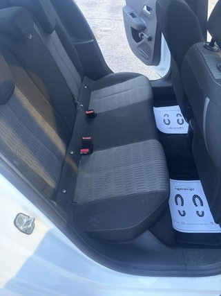 Opel Corsa 2023 impecable. 33.000 km
