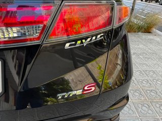 Honda Civic 2.2 i-CTDi Type S