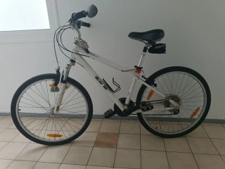 Bicicleta de Montaña GT Blanca