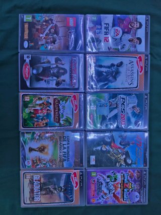 Lote 10 Juegos PSP: FIFA, Assassin's Creed, LEGO..