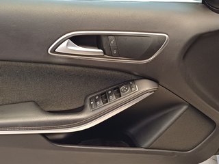 Mercedes-Benz Clase A 180-2014