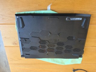 Portátil Gaming MSI PULSE B13V