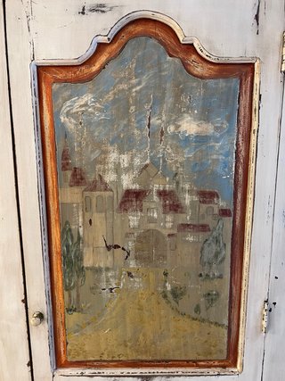 Armario antiguo pintado a mano