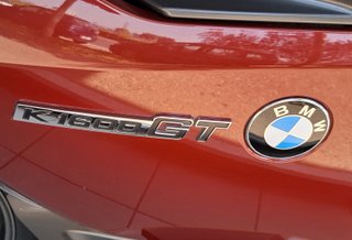 BMW 1600 GT V6 Roja y Negra