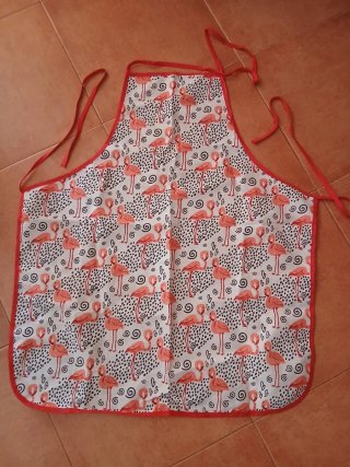 Delantal divertido flamencos rosa y blanco