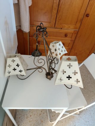 Lámpara de forja y latón vintage