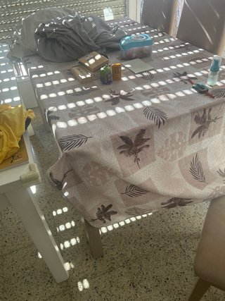 Mesa con 4 sillas