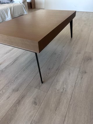 Mesa de centro moderna madera y metal