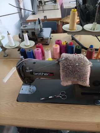 Máquina de coser industrial