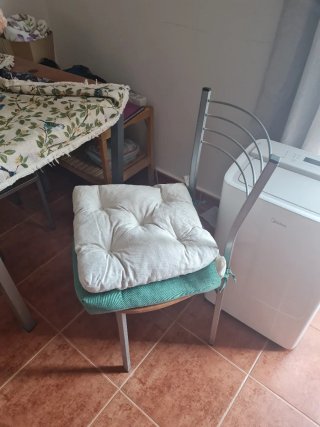 Conjunto comedor 4 sillas y mesa