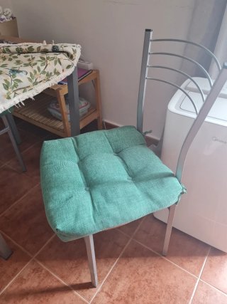 Conjunto comedor 4 sillas y mesa