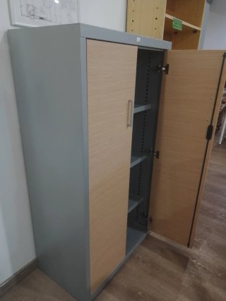 Armario pequeño baldas beige y gris