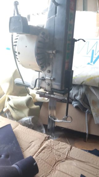 Lote de bidones y jaulas metálicas