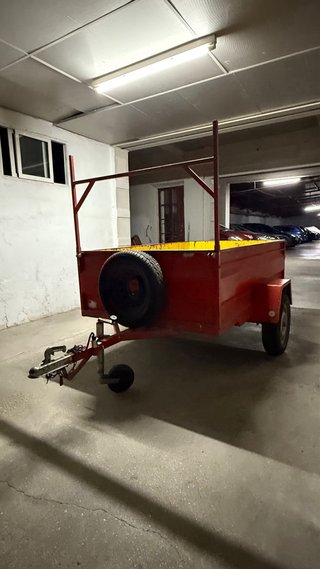 Remolque rojo