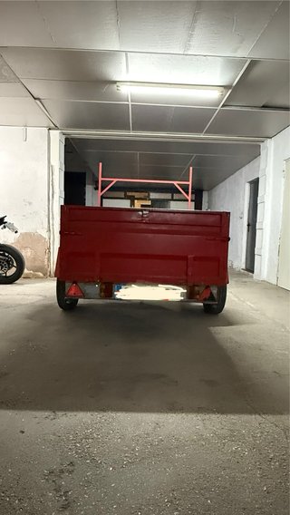 Remolque rojo