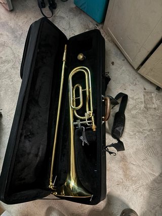 Trombón J. Michael con funda