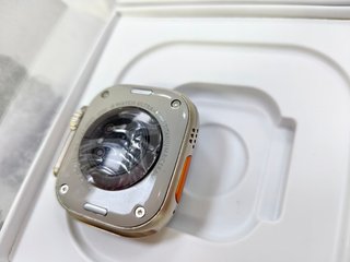 Reloj inteligente Apple Watch Ultra 2 de 49 mm con