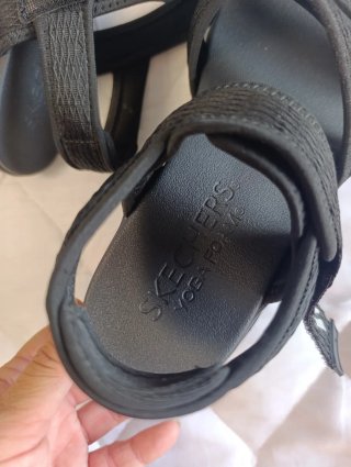 Sandalias Skechers Negras Yoga Foam