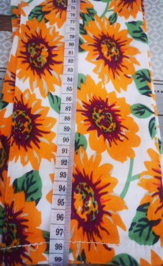 Pantalones pitillo estampados girasoles