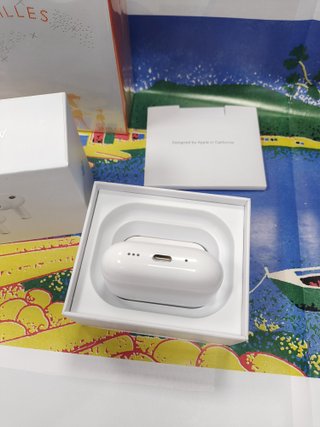 AirPods Pro 3 Bianchi