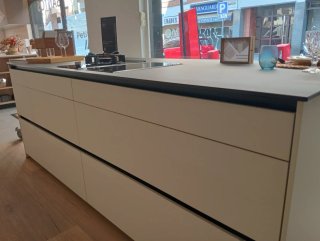 Mueble de Cocina Isla Beige y Negro