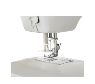 Máquina de coser Silvercrest blanca