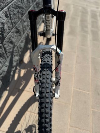Kona Stinky, bici de downhill/ freeride