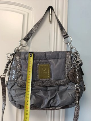 Bolso Guess vintage acolchado con Dos correas