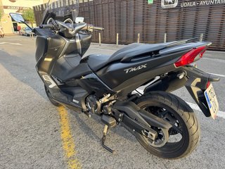 Yamaha TMAX 530 DX