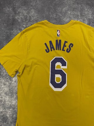 Maglietta Nike Lakers LeBron James N.6 Taglia M