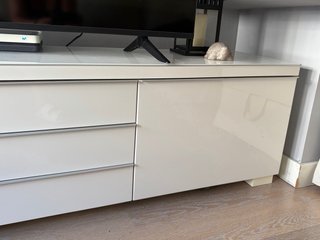 Mueble TV lacado brillante blanco