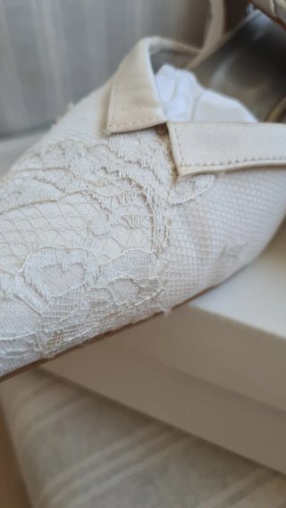 Zapatos de novia con encaje. T. 37