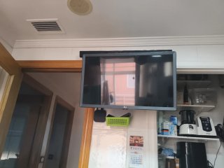 Televisión LG 28 Negra
