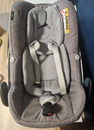 Maxi-Cosi Pebble Pro i-Size con base ISOFIX