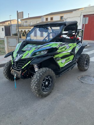 Buggi cf force z1000 sport