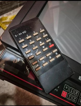 Televisor Antiguo Elbe 18 con Mando
