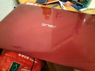 Portatile Asus F556U Rosso