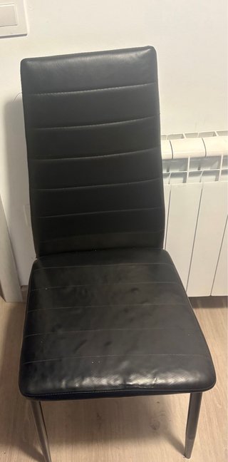 Silla Negra Moderna