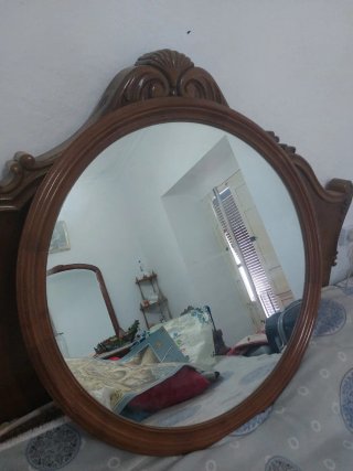 Artículos antiguos, mesa.