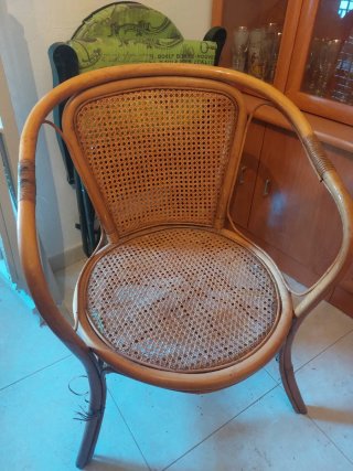 Artículos antiguos, mesa.