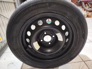 Rueda Hankook en perfecto estado.