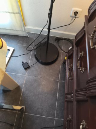 Lámpara de pie Ikea con 2 luces